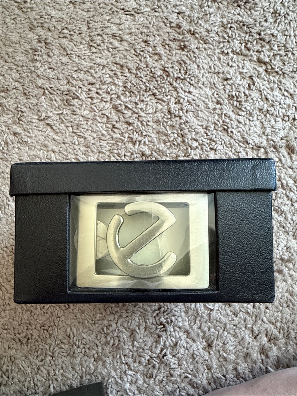 ECCO White Leather Belt Box with Silver Buckle Display